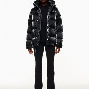 Super puff black liquid shine